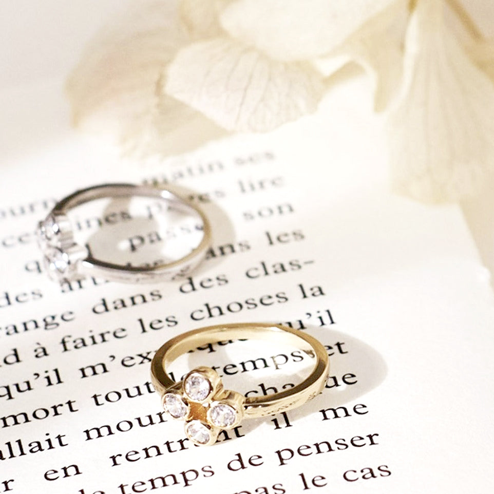 Bijoux élégants et personnalisés de Nouvel Amour, créés avec soin depuis 2007.