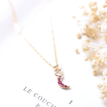 Bijoux élégants et personnalisés de Nouvel Amour, créés avec soin depuis 2007.