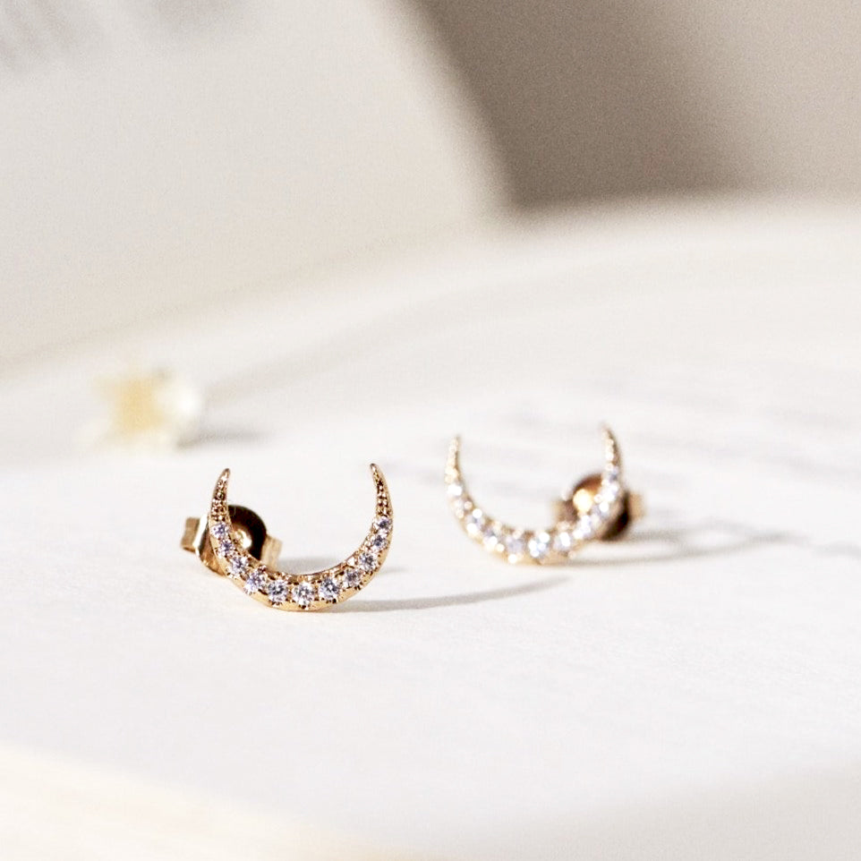Bijoux élégants et personnalisés de Nouvel Amour, créés avec soin depuis 2007.