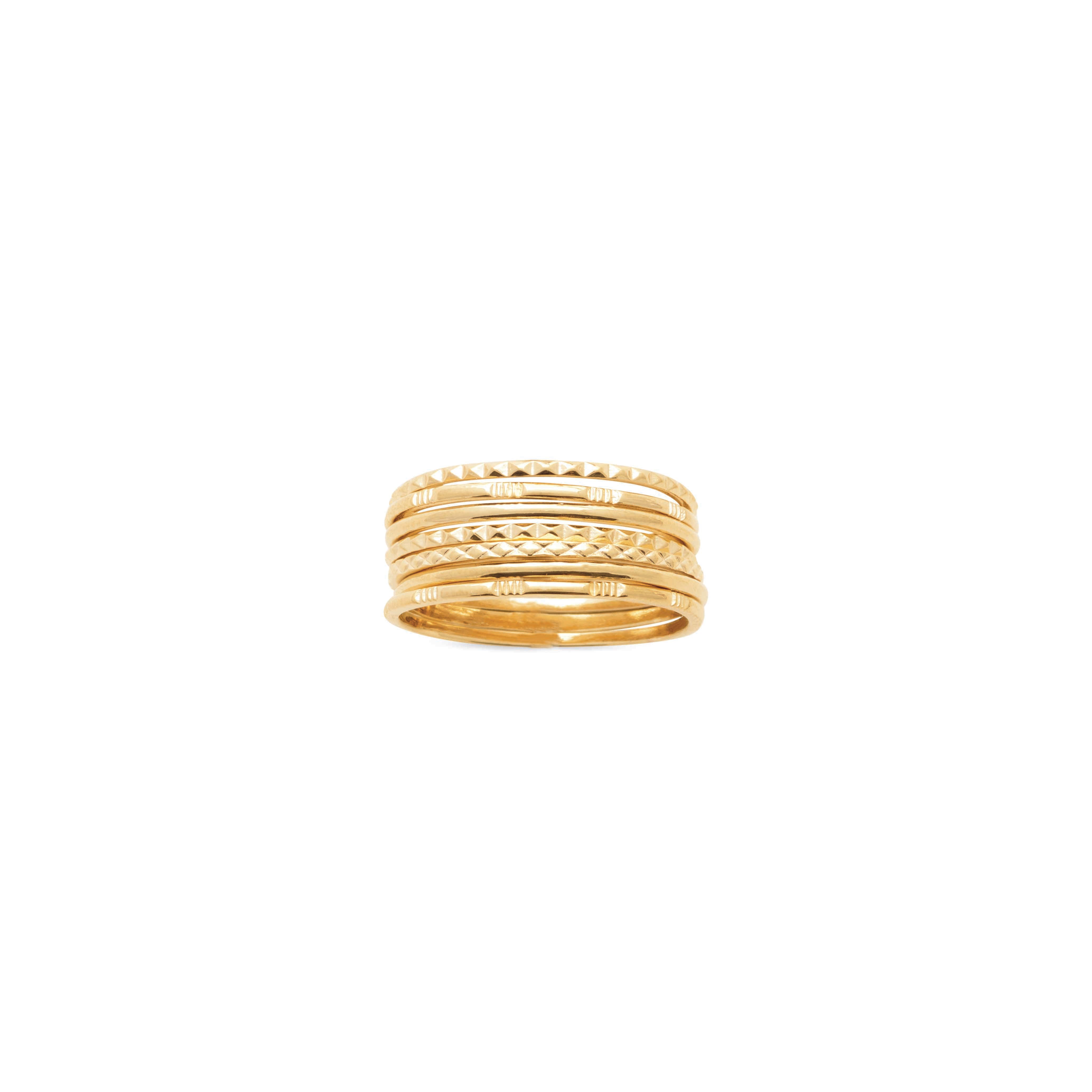 Bijoux raffinés et intemporels, fabriqués à la main par Nouvel Amour.