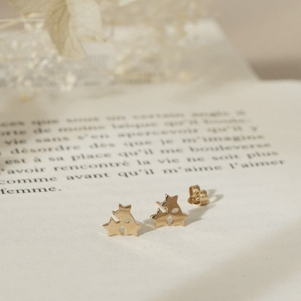 Bijoux raffinés et intemporels, fabriqués à la main par Nouvel Amour.