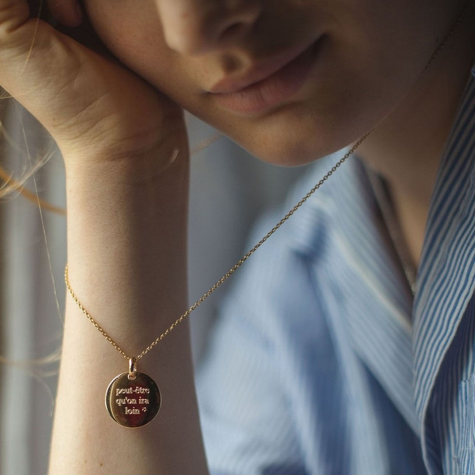 Bijoux raffinés et intemporels, fabriqués à la main par Nouvel Amour.