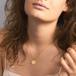 Bijoux raffinés et intemporels, fabriqués à la main par Nouvel Amour.