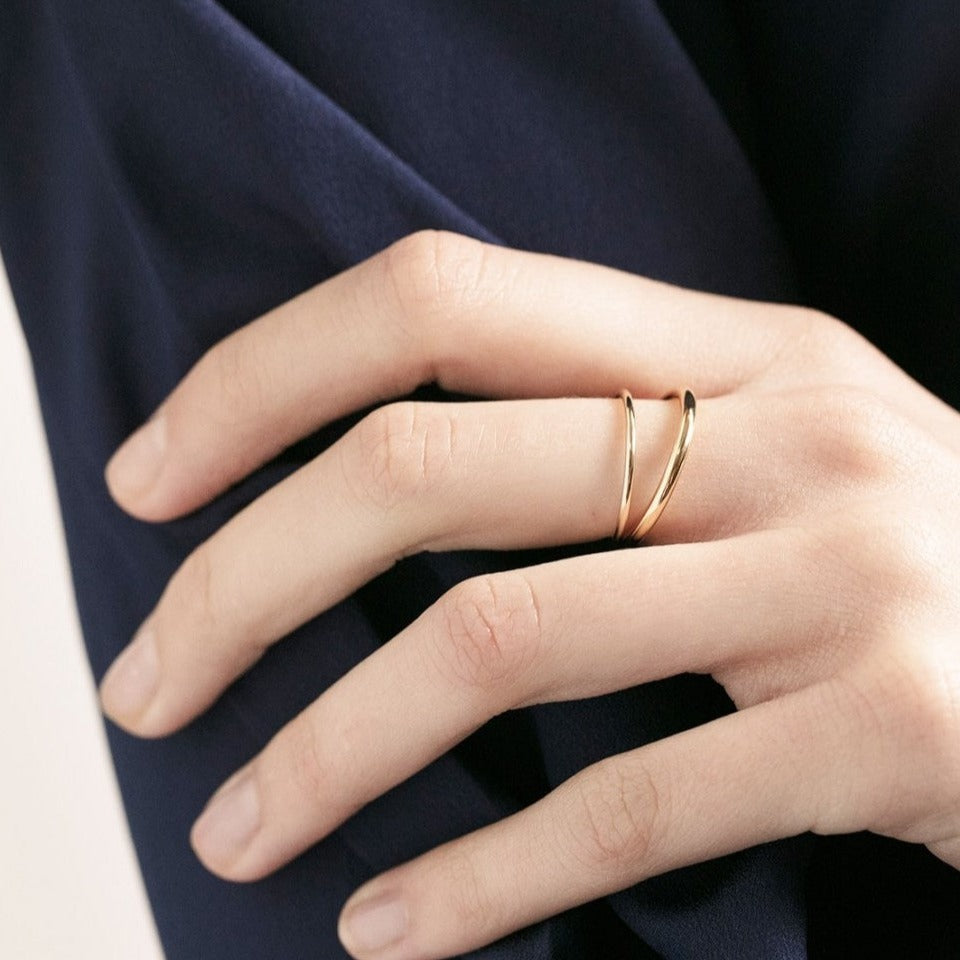 Bijoux raffinés et intemporels, fabriqués à la main par Nouvel Amour.
